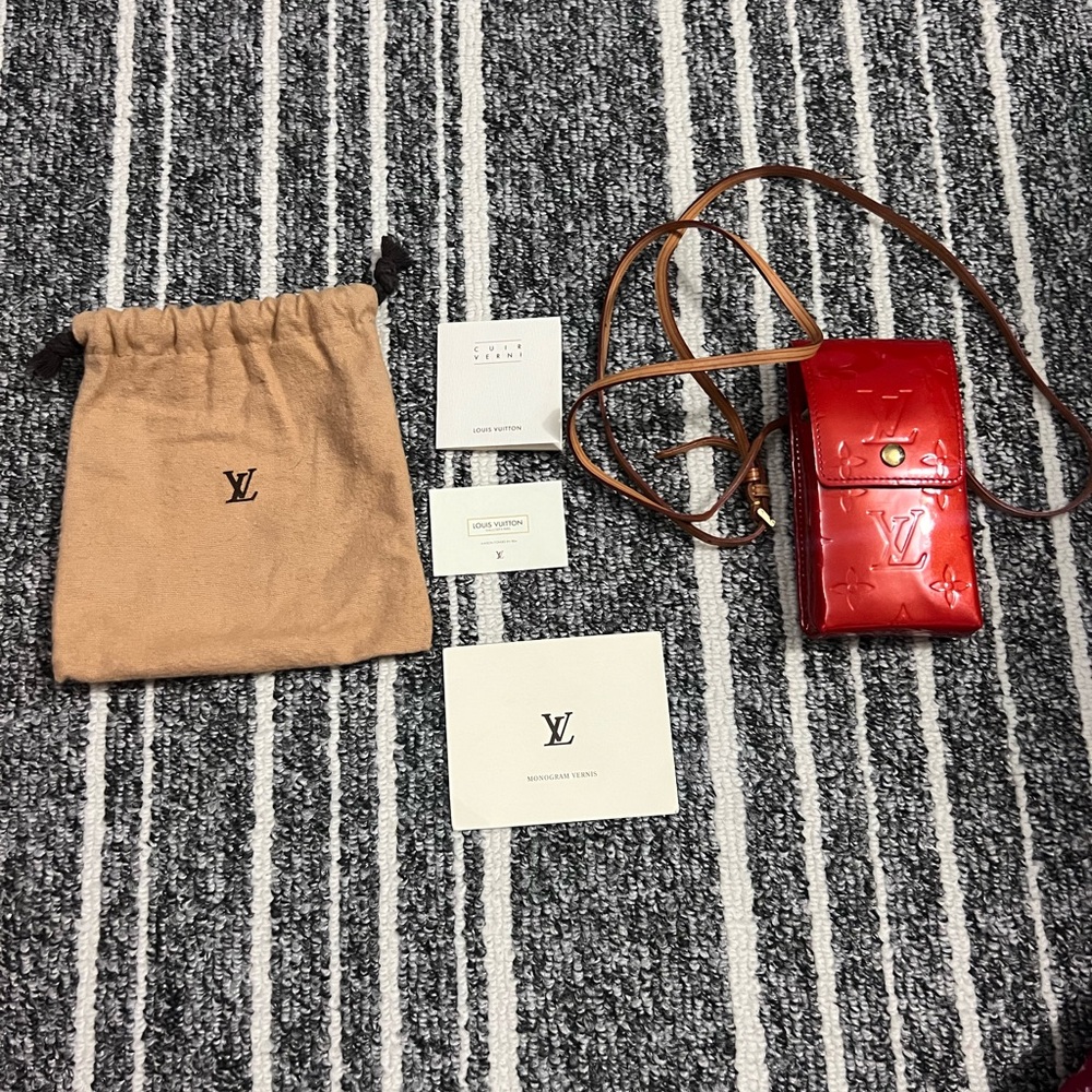 Louis Vuitton Red Monogram Vernis Leather Crossbody